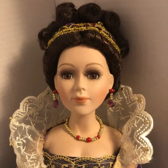 Gorgeous Porcelain Doll (Collectors Item) - Picture 2 of 9